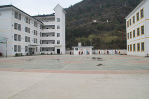 学校环境（图1）